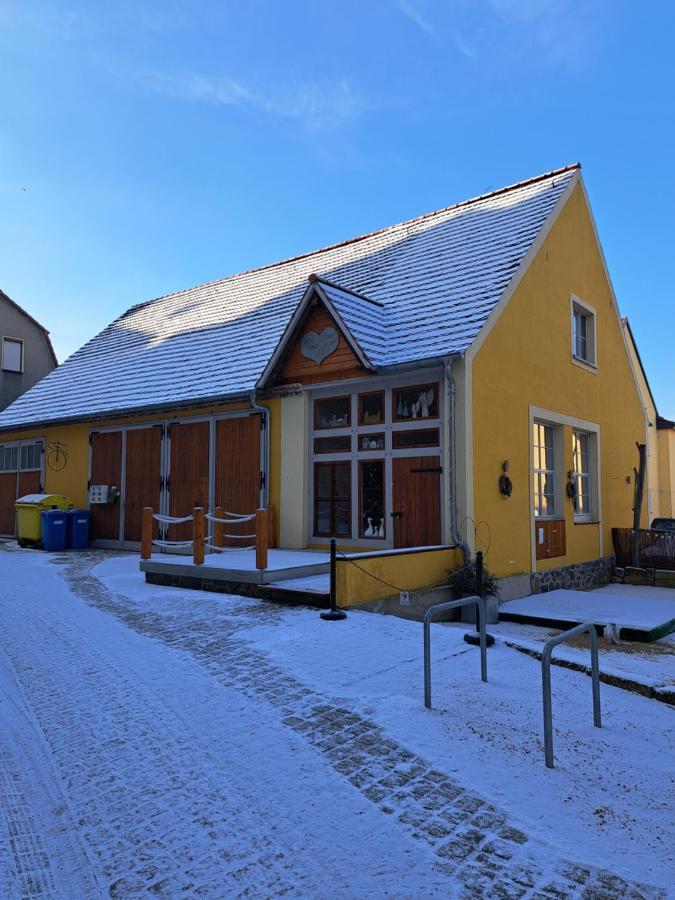 Schmidtalien Schlemmen Und Schlummern Dommitzsch Bagian luar foto